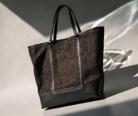 Bolso Tote ICARO en rafia de coco marrón y piel de vacuno negra